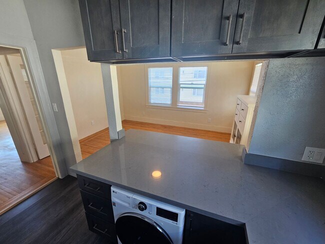 Photo - 4138 Webster St Unit 7