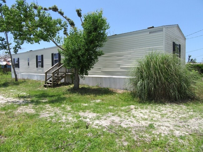Building Photo - -- Rental