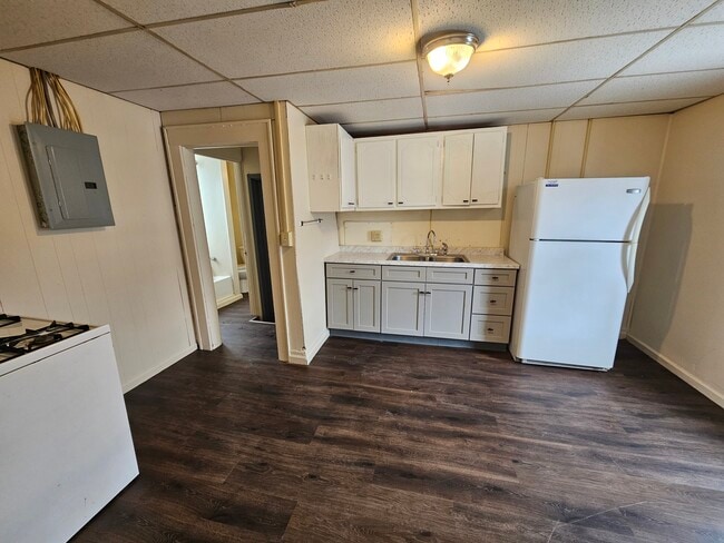 Photo - 628-630 Brandon St