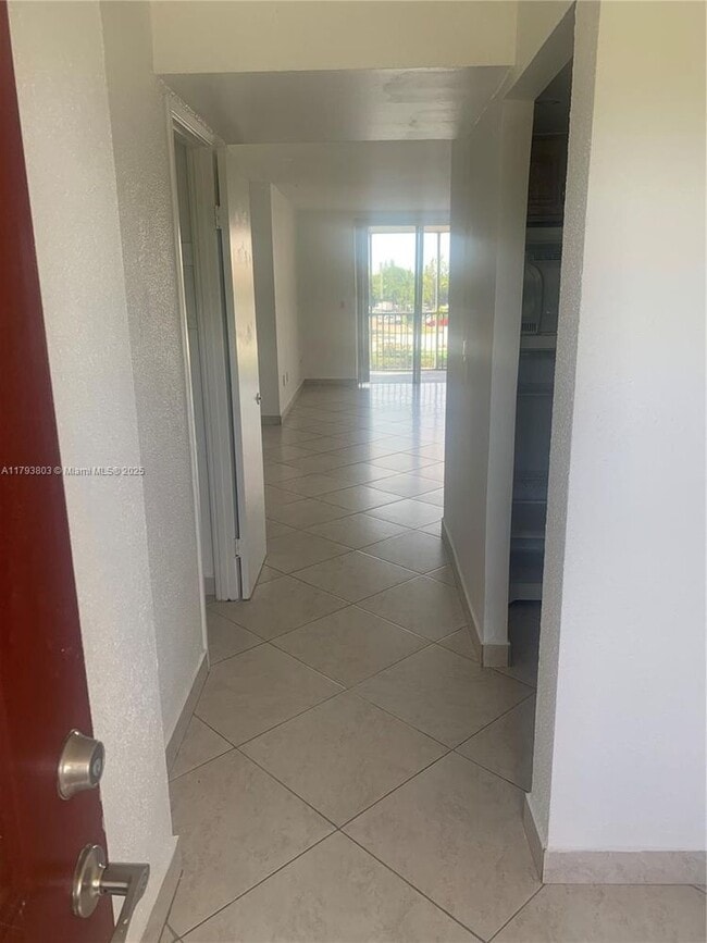 Building Photo - 1770 NE 191st St Unit 3021-3021 Rental