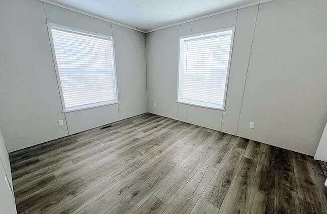 Photo - 6581 Hillcrest Dr