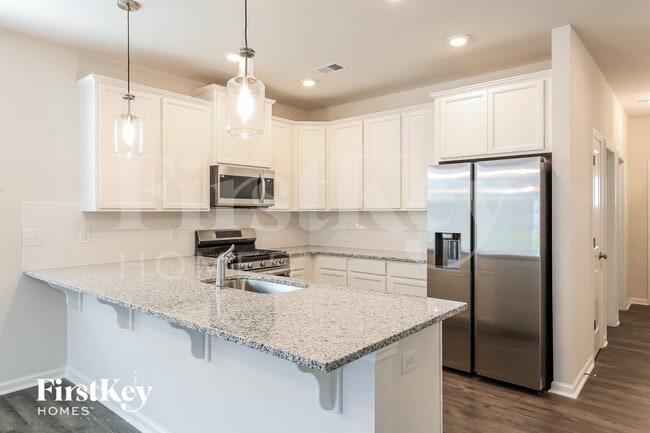 Photo - 208 Stonefence Dr
