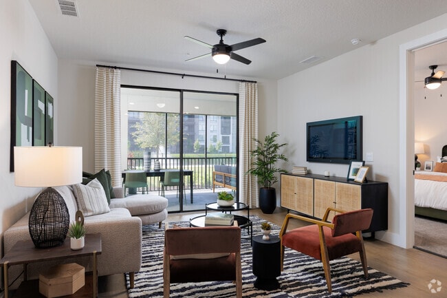 2BR, 2BA - 1529SF