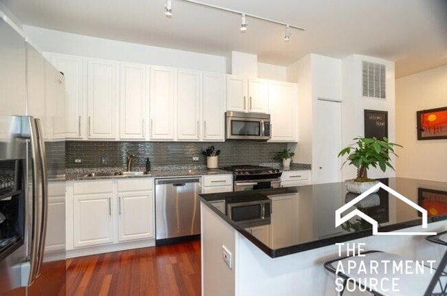 Photo - 330 N Clinton St Unit 508