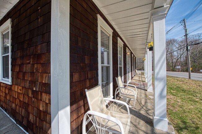 Photo - 970 N Main St Unit 1