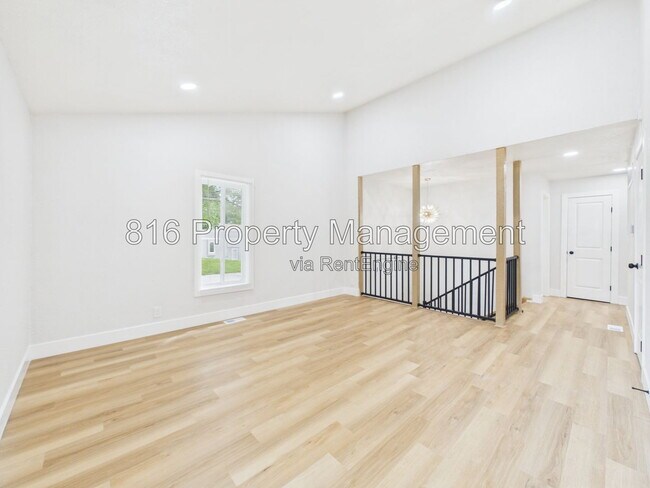 Photo - 9524 Manning Ave Unit 9520