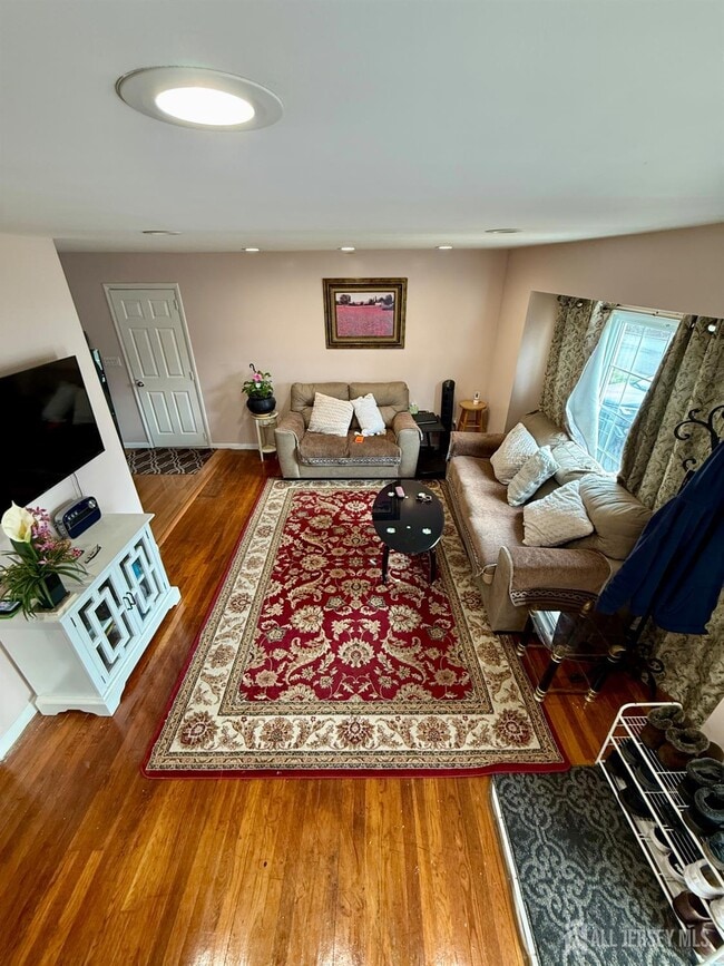 Photo - 57 Bender Ave