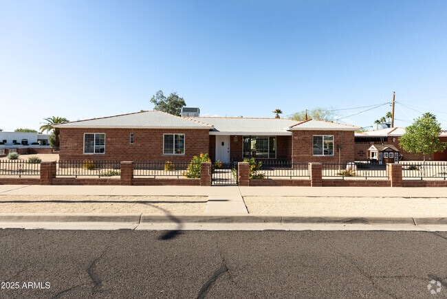 Building Photo - 1330 E Monte Vista Rd Rental