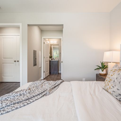 Holmans Crossing Apartments