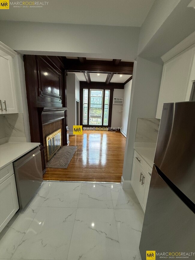 Building Photo - 480 Commonwealth Ave Rental