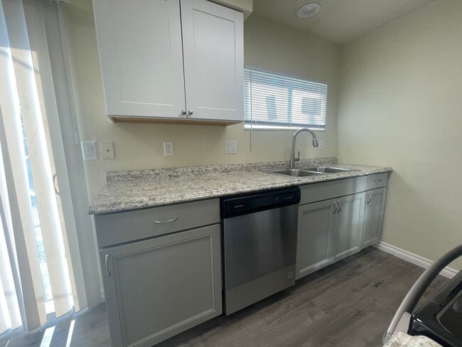 Photo - Ralph Duplex Unit 639