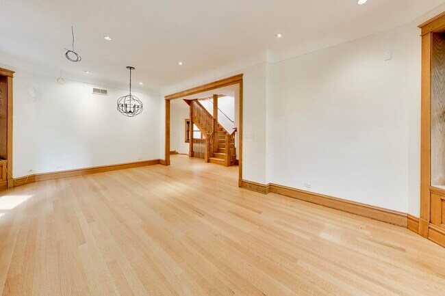 Photo - 3752 N Wayne Ave