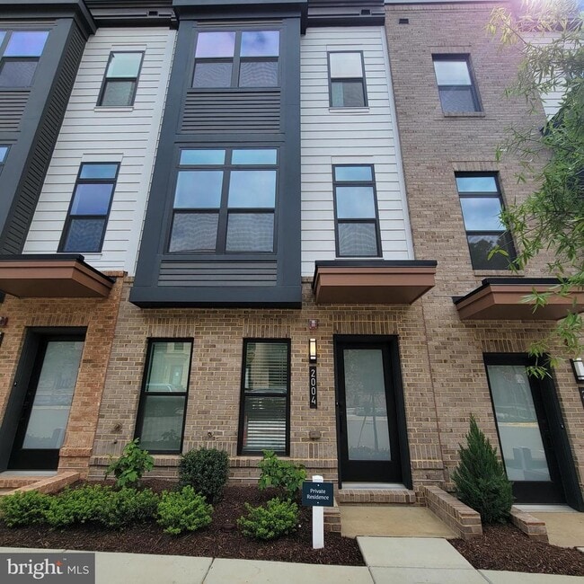 Photo - 2004 Tysons Ridgeline Rd Townhome
