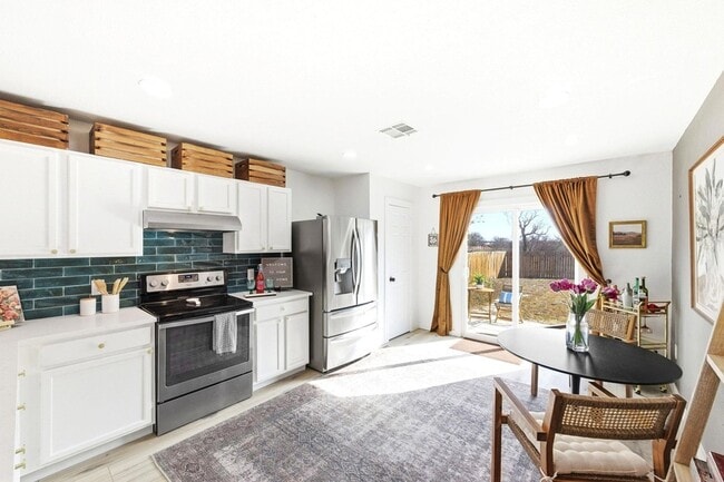 Photo - 5905 Los Dios Pl