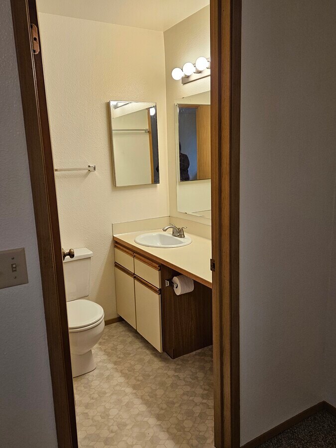 Photo - 3011 NE 147th St