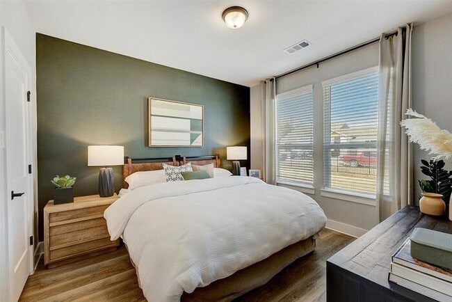 Photo - 3905 Constantine Dr