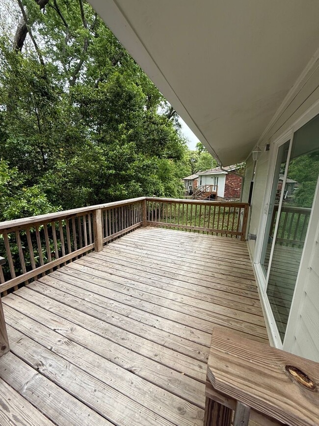 Photo - ** 3 bed 2 bath located in Forrest Hills ** Call 334-366-9198 to schedule a self-showing