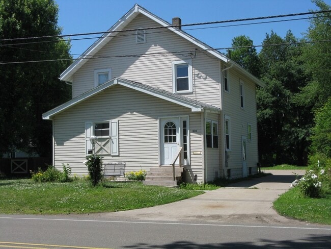 Building Photo - 918 Powell Ave Unit 3