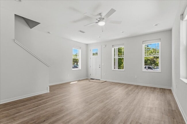 Photo - 516 SW 7th Pl