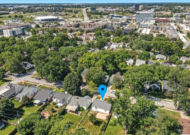 Photo - 1927 S 61st St