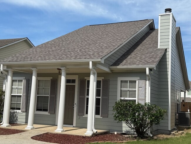 Photo - Beautiful 3BR/2BA Garden Home in Beaver Creek – Odenville