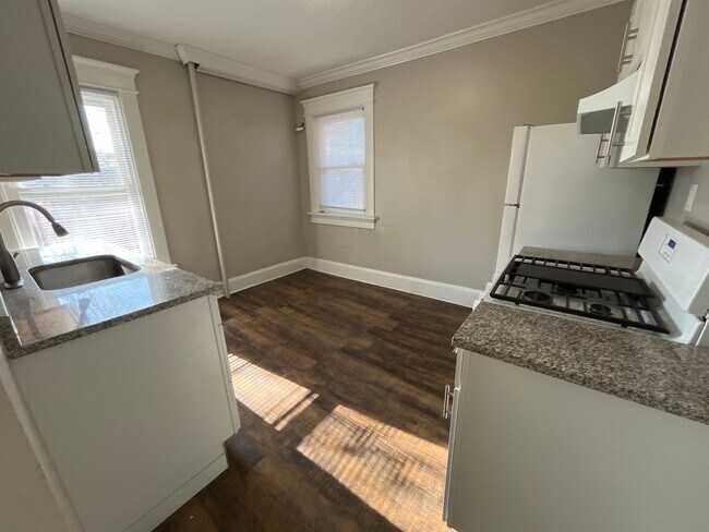 Photo - 1623 Franklin Park S Unit 4