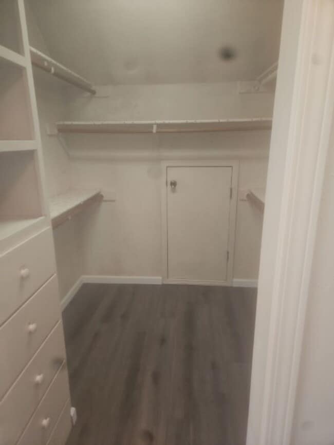 Photo - 520 Margot Ln