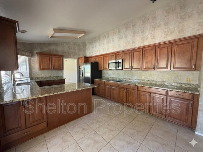 Photo - 9418 W Tonto Ln