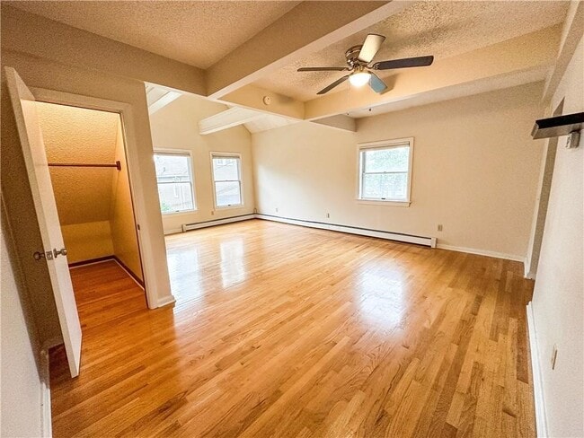 Photo - 113 Comfort St