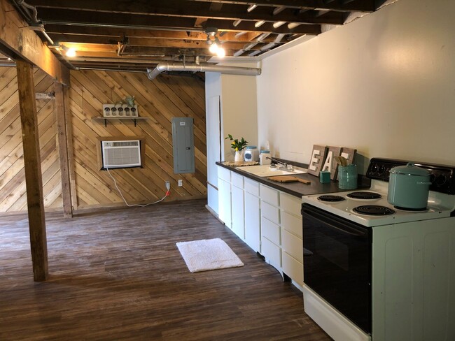 Photo - 1 bedroom with 1 bath with a single garage...