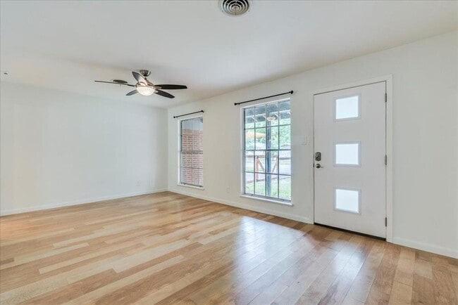 Photo - 5614 Delwood Dr