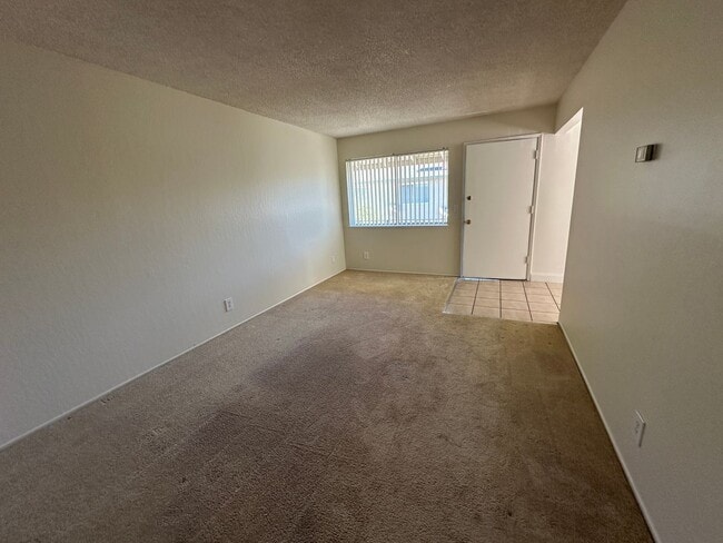 Photo - 1089 Oakmont Dr Unit 3