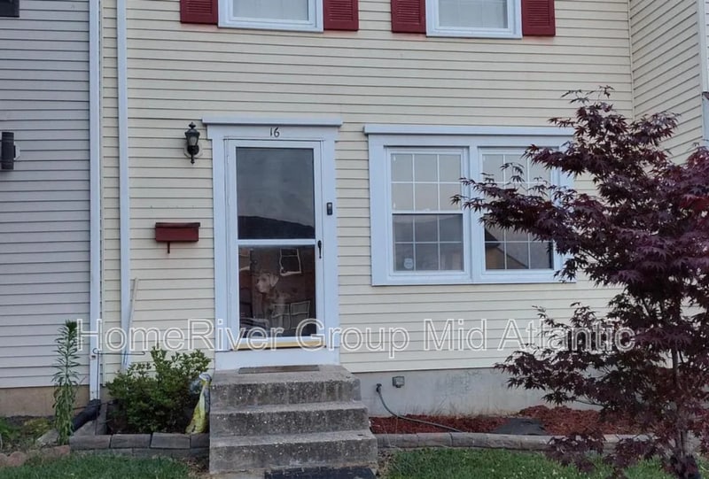 Photo - 16 Duchess Ct Townhome