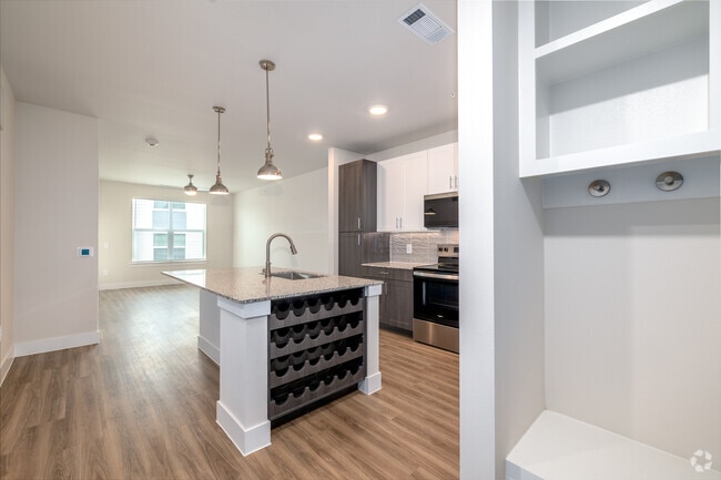 A3 1BR, 1BA - 824SF -Kitchen