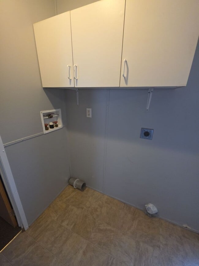 Photo - 2-Bedroom, 2-Bath Mobile Home with Front and Back Porches in Sparta