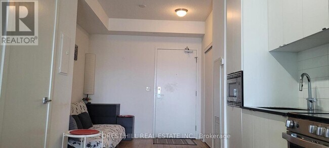 Photo - 49 E Liberty St Unité 704