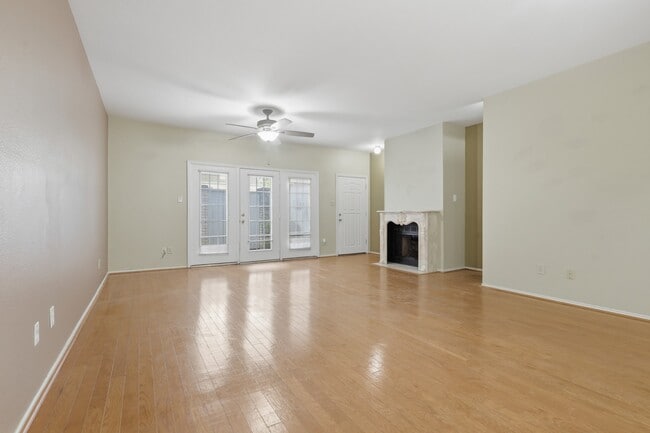 Photo - 506 Wilcrest Dr Unit 506
