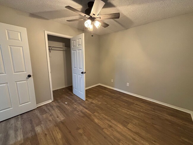 Photo - 3401 SW Landau Ct Unidad **OR**3401 SW Landau Ct Apt 1