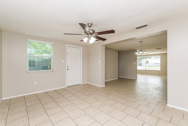 Photo - 10933 Felsdale Ave