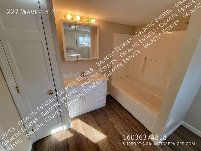 Photo - 227 Waverly St