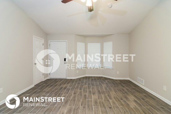 Photo - 306 Adelene Way