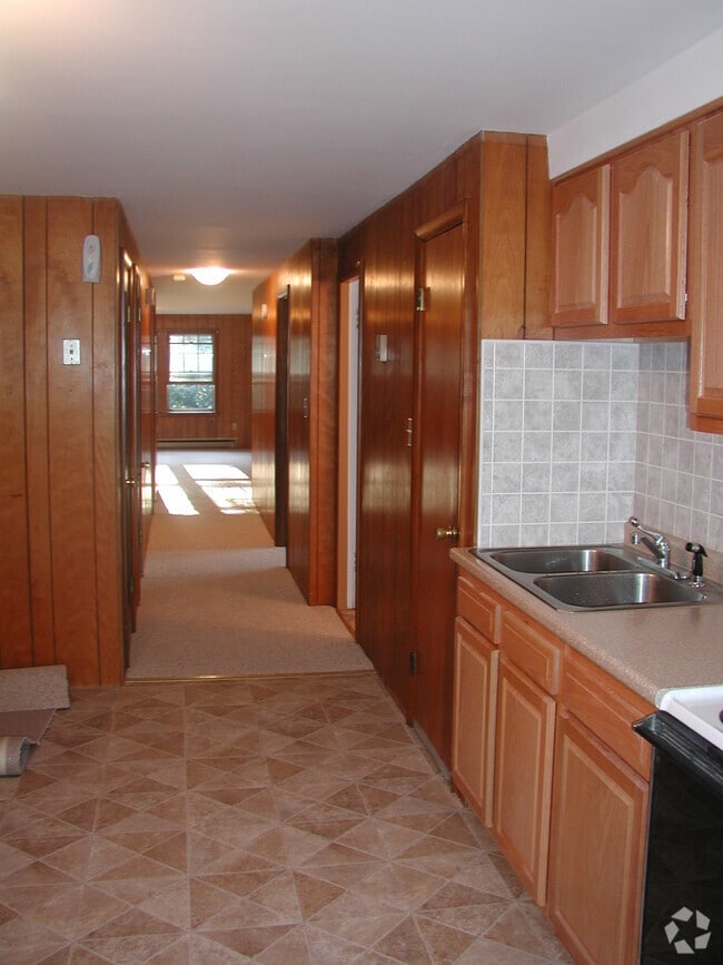 Building Photo - 396 May St Unit 3rd floor Rental