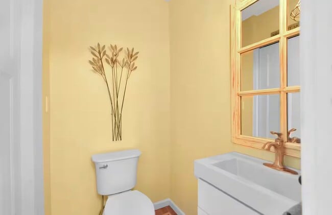 Photo - 8043 S Portage Rd