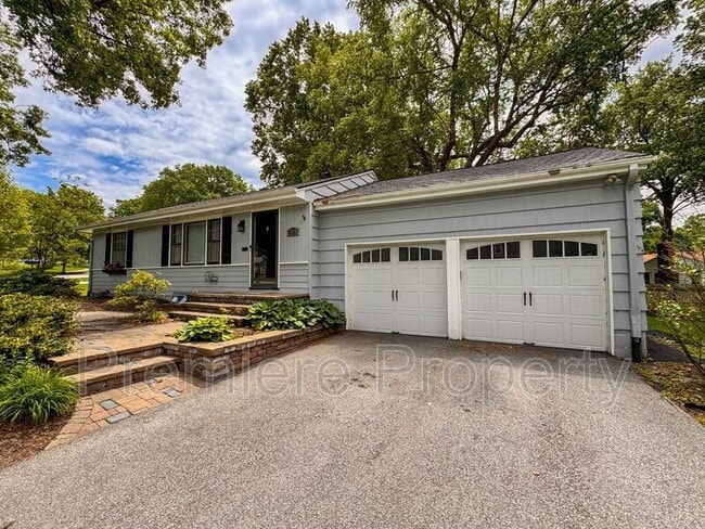 Photo - 3029 W 74th St House