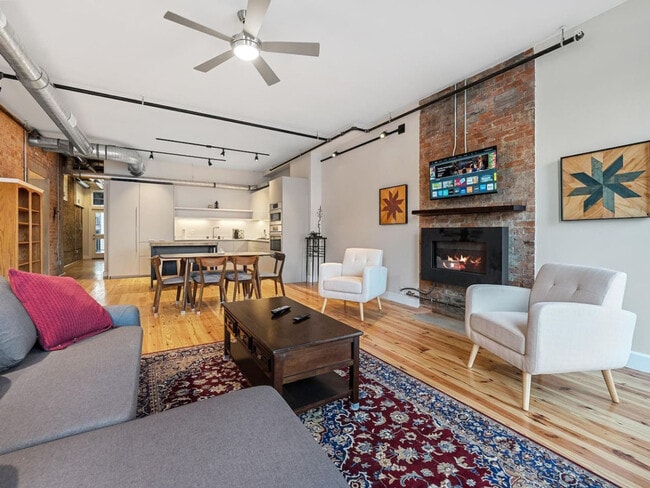 Photo - 111 W Elder St Unit ID1056040P