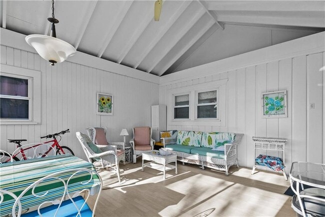 Photo - 30 Warren Ave