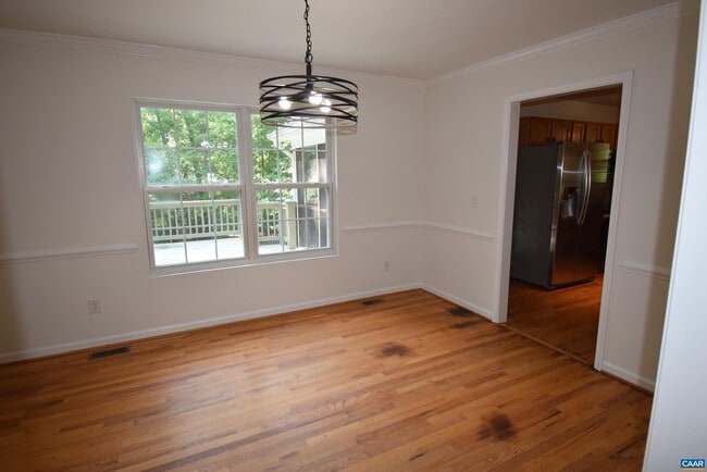 Photo - 19 Woodlawn Dr