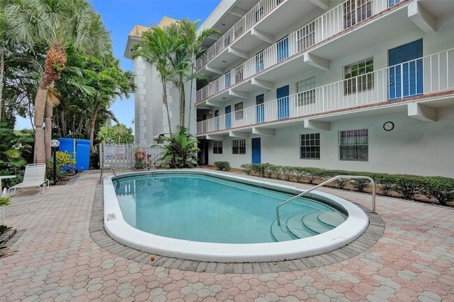 Building Photo - 1407 NE 56th St Unit 317 Rental