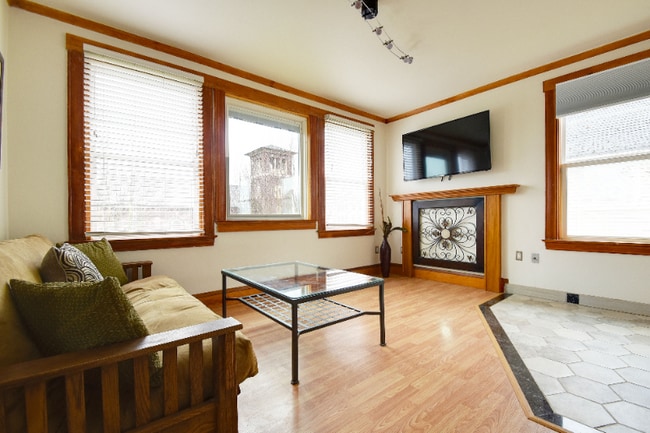 Photo - 2102 Grand Ave Unidad 2