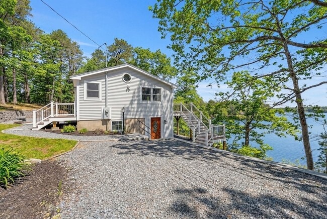 Photo - 185 Sandy Beach Rd